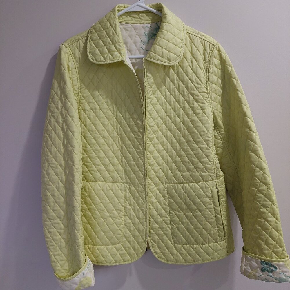 Apropos Adorable Junior Quilted Jacket With  Floral Lining, Women's Size M